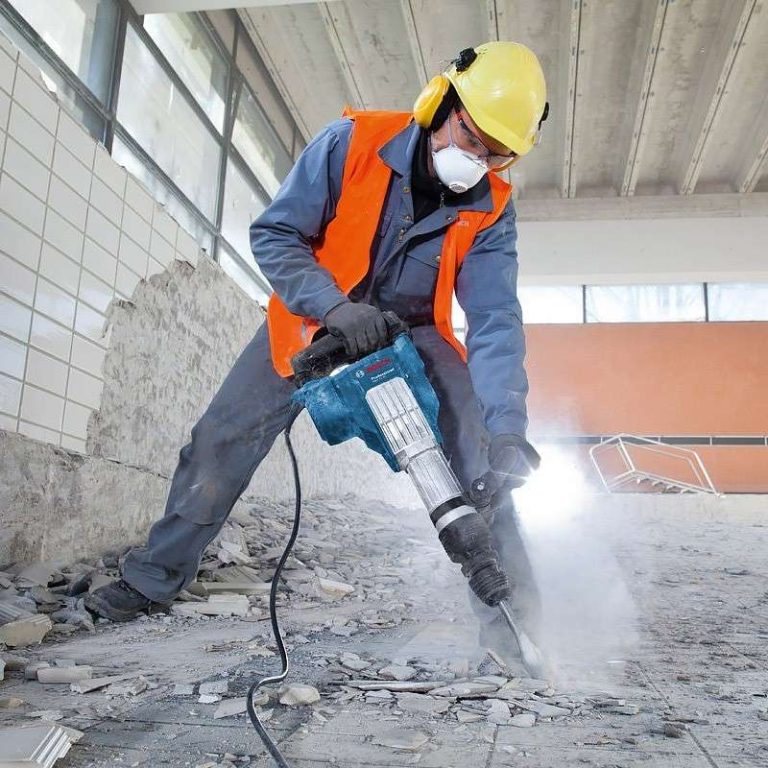 Marteau de maçon électrique