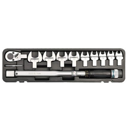 Clé dynamométrique YATO 0767 avec 12 accessoires