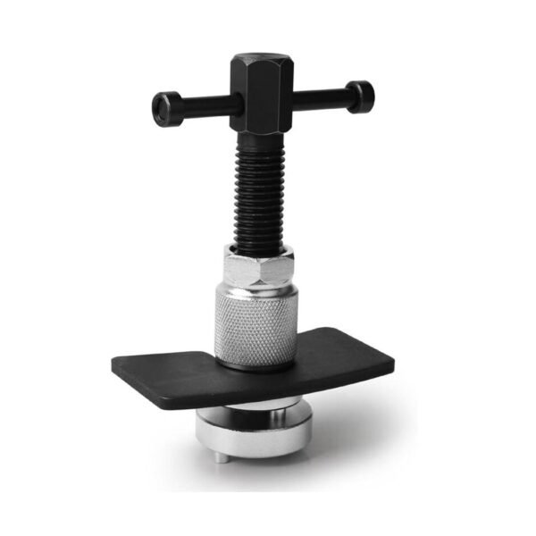 Outil universel pour repousser les pistons d’étrier de frein